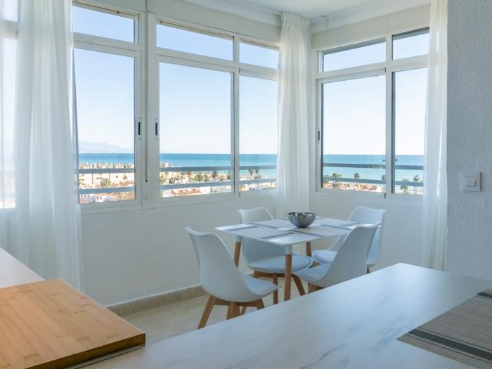 Sea ​​views apartment guadalmar